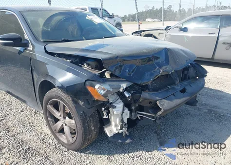 2013 Volkswagen Passat 2.5L Se from USA, damaged, VIN 1VWBP7A31DC042104